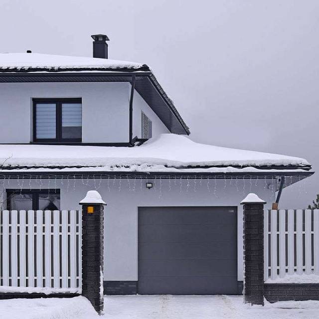 Автоматические гаражные секционные ворота ALUTECH Prestige 2500×2500 мм